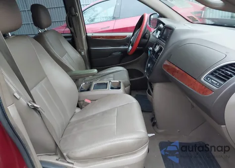 2014 Chrysler Town & Country Touring from USA, damaged, VIN 2C4RC1BG6ER220948